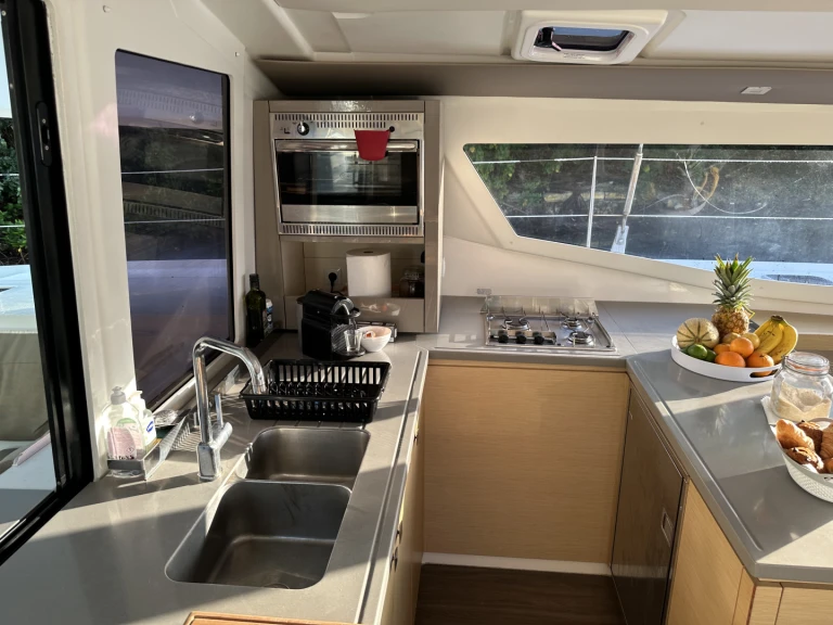 Bootverhuur Fountaine Pajot Helia 44 in Pointe-à-Pitre via SamBoat
