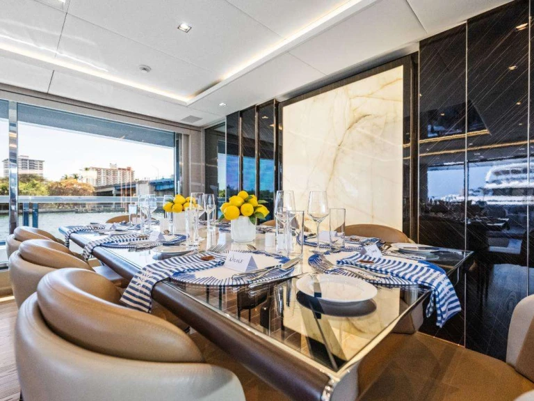 Huur Jacht met of zonder schipper Mangusta in Bahama's