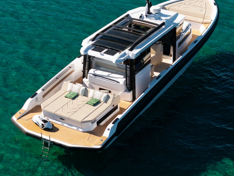 Huur Motorboot met of zonder schipper Technohull in Olympic Marine