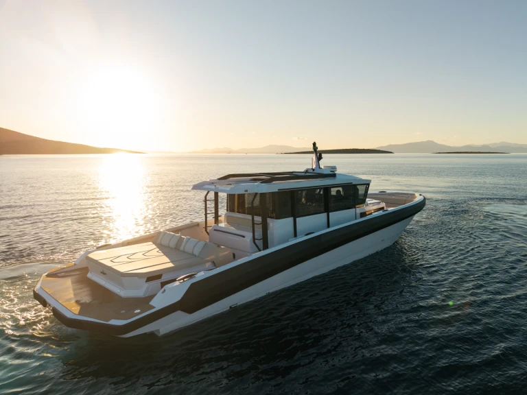 Motorboot te huur in Olympic Marine voor de beste prijs