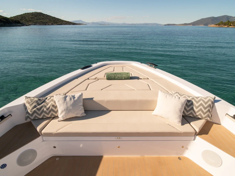 Technohull XPD 46 te huur van particulier of professional in Olympic Marine