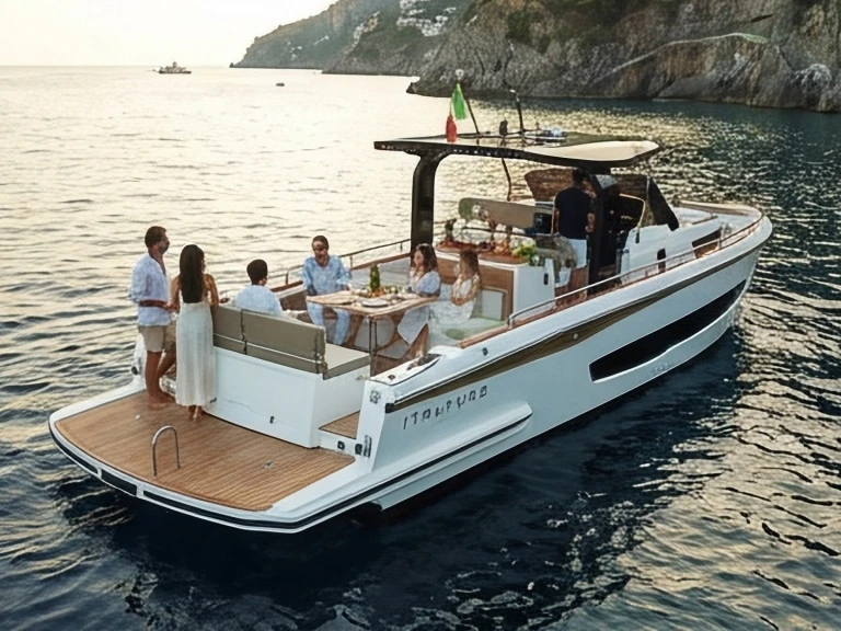 Huur Motorboot met of zonder schipper Allure in Porto di Amalfi Marina Coppola