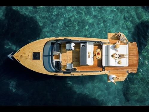 Motorboot te huur in Split voor de beste prijs