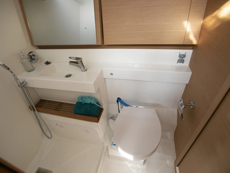 Bootverhuur Jeanneau Sun Odyssey 440 in Skiathos via SamBoat