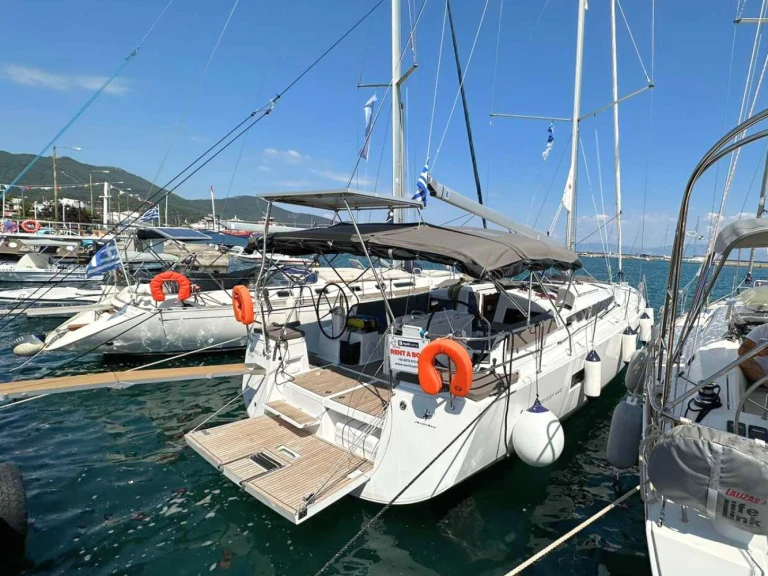 Jeanneau Sun Odyssey 440 te huur van particulier of professional in Plataniás
