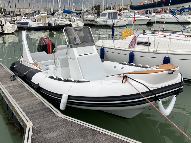 Bootverhuur La Rochelle goedkoop Super Luc 660