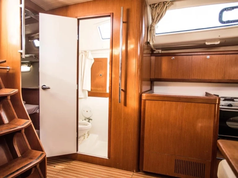 Bootverhuur Bénéteau Oceanis 43 in Ormos Panagias via SamBoat