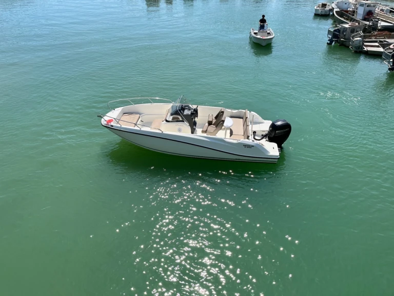 Jachthuur in La Baule-Escoublac - Quicksilver QUICKSILVER 675 ACTIV via SamBoat