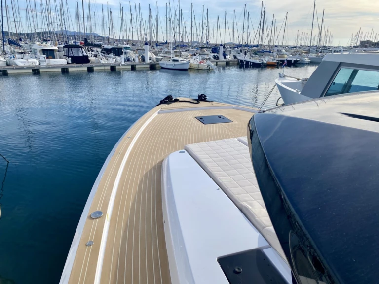 Bootverhuur Pardo Yachts PARDO 52 GT in Saint-Tropez via SamBoat