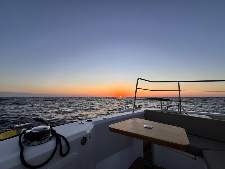 Fountaine Pajot Cumberland 44 te huur van particulier of professional in Golfe-Juan