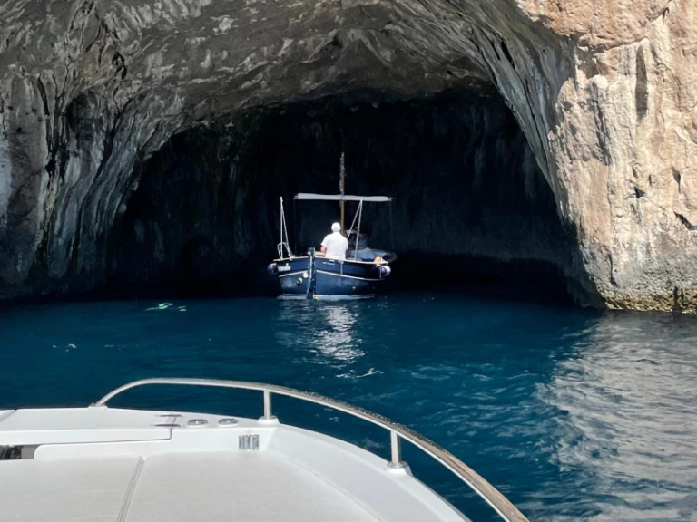 Motorboot te huur in Napels voor de beste prijs