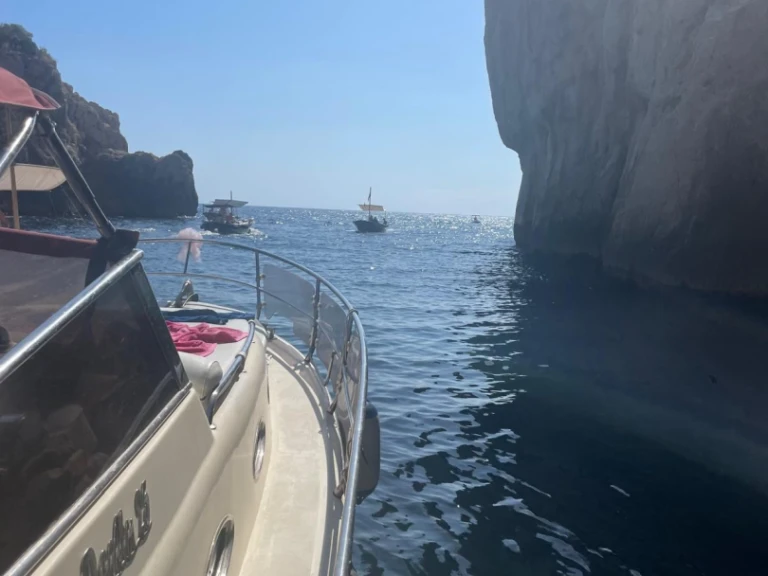 Huur een Darlin Gozzo napoletano veloce  in Napels