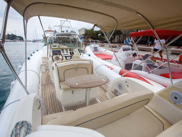 RIB te huur in Medulin voor de beste prijs