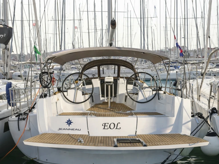 Verhuur Zeilboot Jeanneau met vaarbewijs