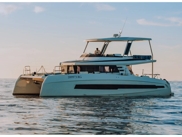 Jachthuur in Primošten - Cervetti Yachts Cervetti 44 Power - 4 + 1 cab. via SamBoat