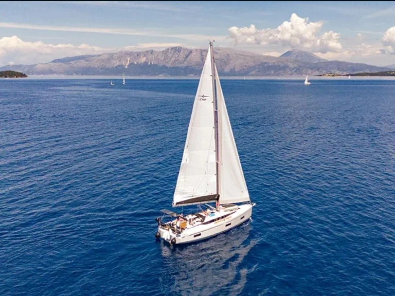 Huur een Jeanneau Sun Odyssey 36i in Lefkáda