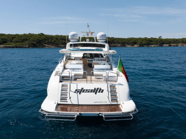 Bootverhuur  Mangusta 80 in Cannes via SamBoat