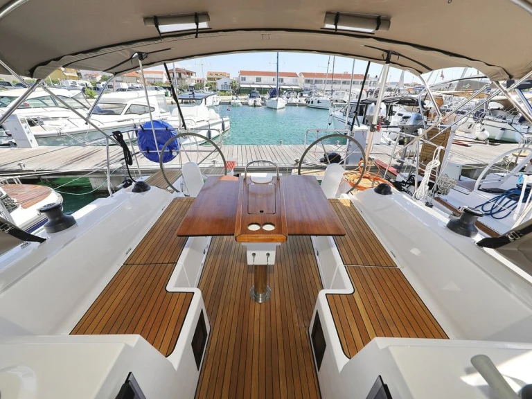 Verhuur Zeilboot Bavaria met vaarbewijs