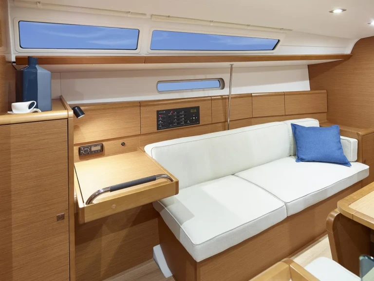 Bootverhuur Jeanneau Sun Odyssey 389 in Biograd na Moru via SamBoat