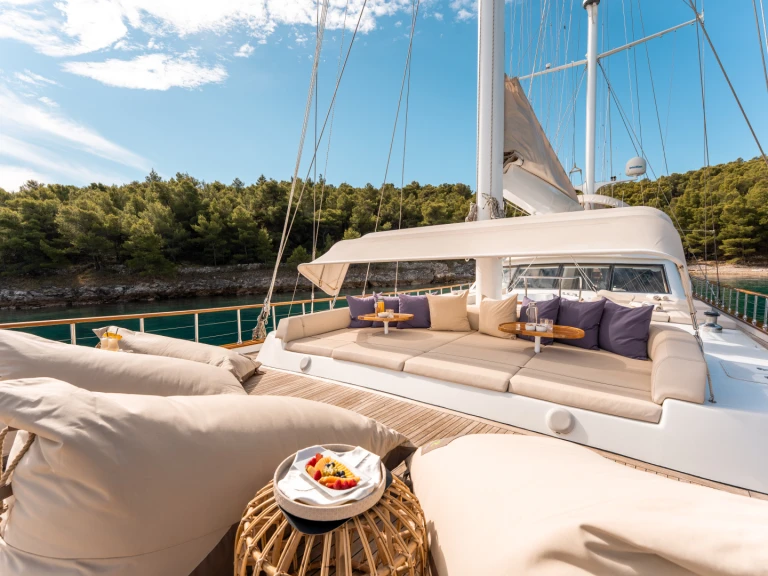 Jachthuur in Split -  Luxury Sailing Yacht via SamBoat