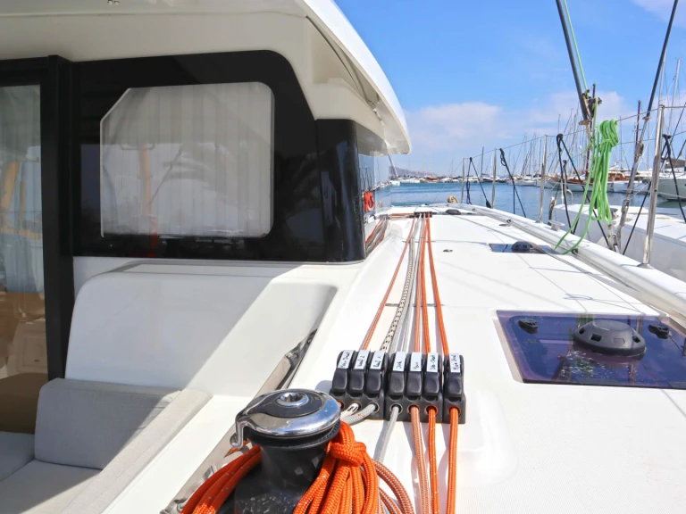 Huur Catamaran met of zonder schipper Excess in Néa Péramos