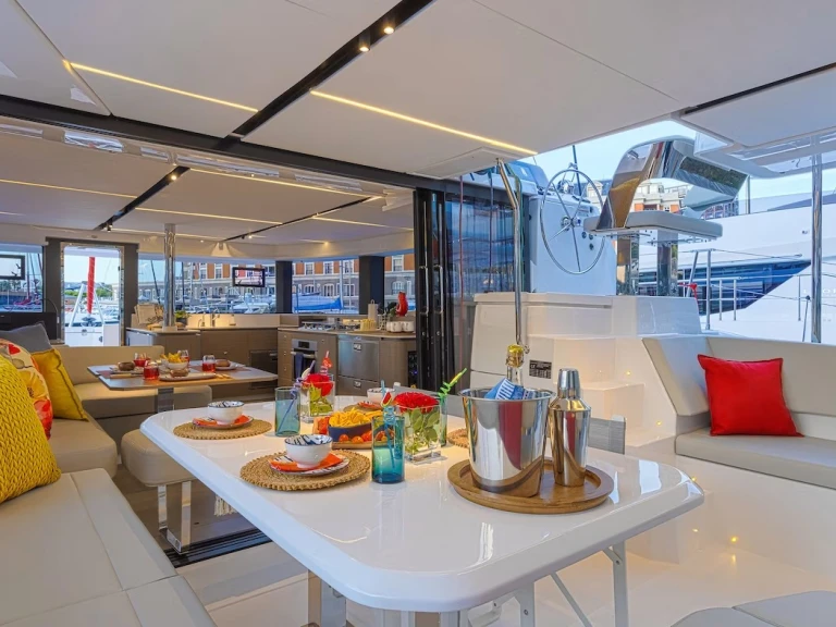 Bootverhuur Leopard Leopard 46 in La Paz via SamBoat