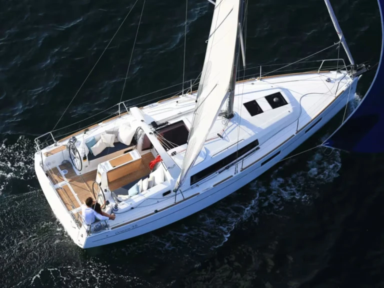 Bootverhuur Bénéteau Oceanis 35 in Furnari via SamBoat