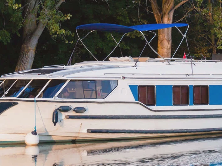 Motorboot te huur in Trèbes voor de beste prijs