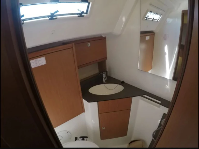 Zeilboot te huur in Lefkáda voor de beste prijs