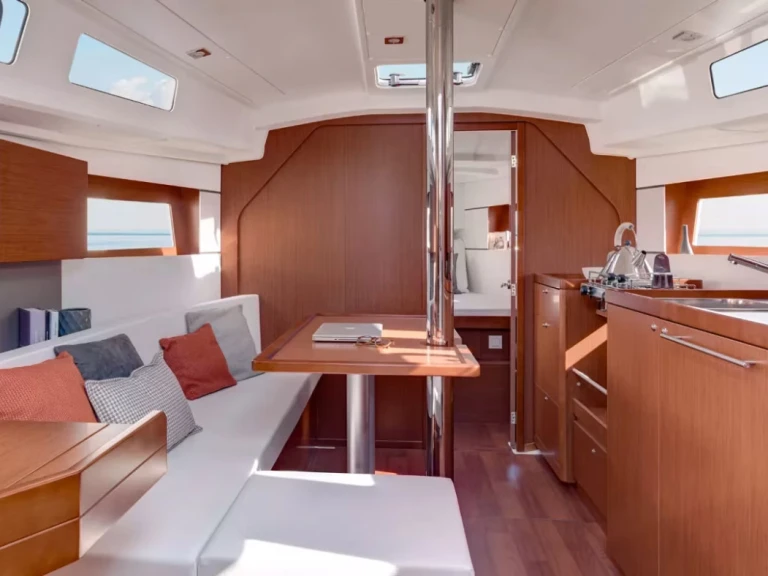 Bootverhuur Bénéteau Oceanis 35 in Furnari via SamBoat