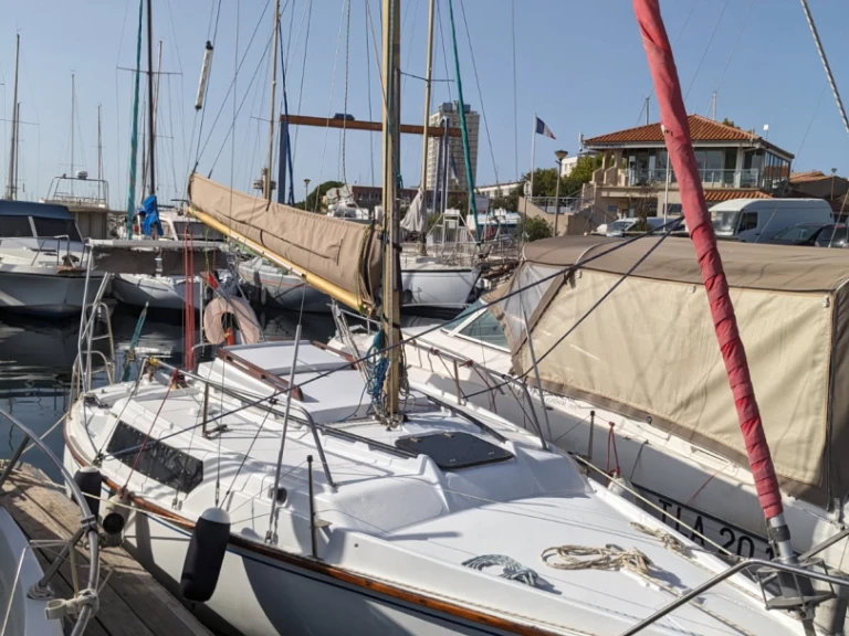 Huur een Edel Edel 4 in Port-Saint-Louis-du-Rhône
