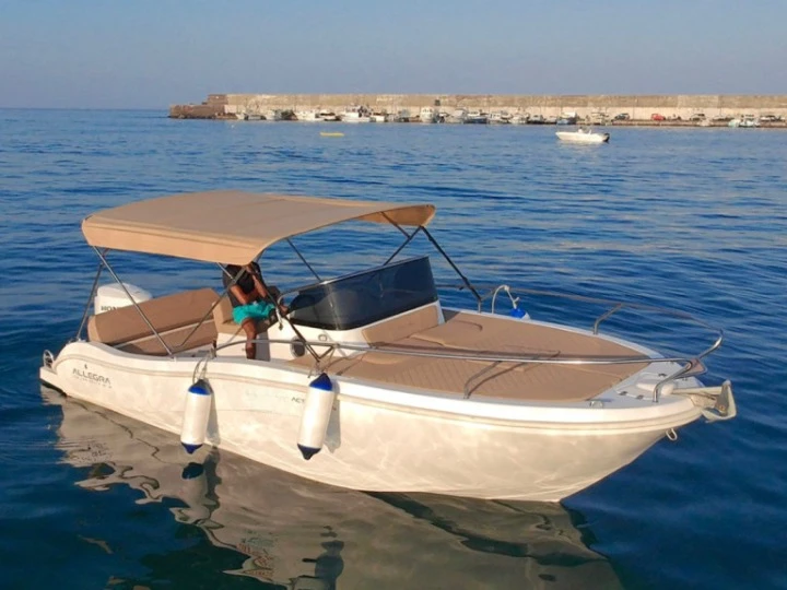 Jachthuur in Giardini-Naxos - Allegra Boats 21 Sun via SamBoat