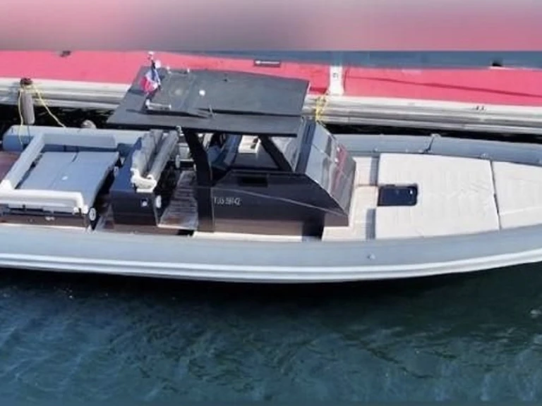 Sea Water Sea Water Phantom 400   te huur van particulier of professional in Saint-Tropez