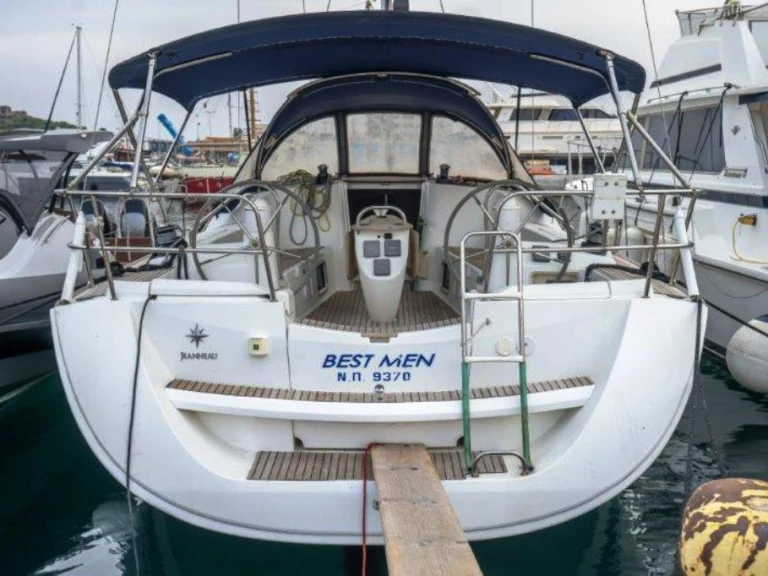 Bootverhuur Néa Péramos goedkoop Sun Odyssey 42i