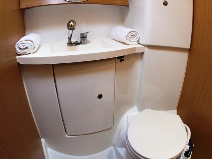 Bootverhuur Jeanneau Sun Odyssey 42i in Néa Péramos via SamBoat