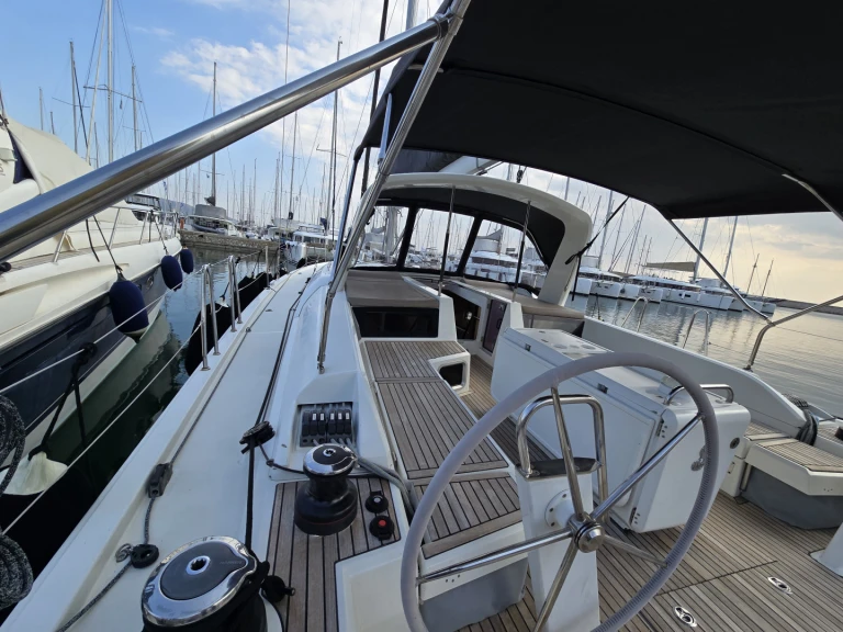 Bénéteau Oceanis 51.1 te huur van particulier of professional in Álimos