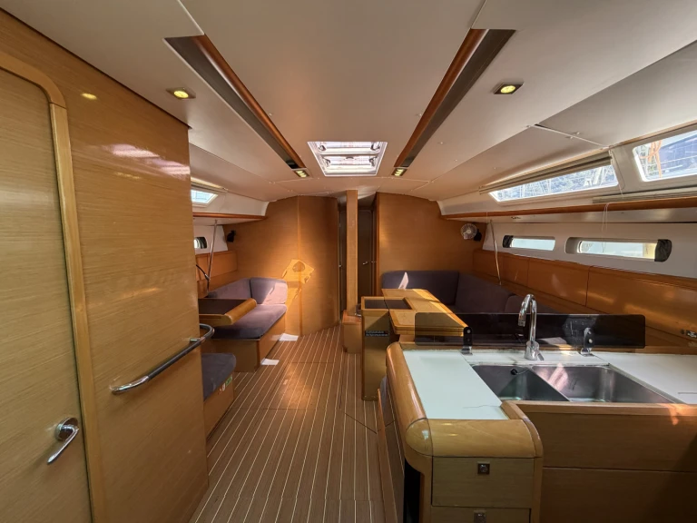 Bootverhuur Fethiye goedkoop Sun Odyssey 439 Toya