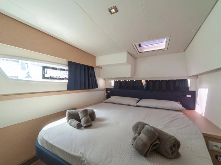 Catamaran te huur in Capo d'Orlando voor de beste prijs