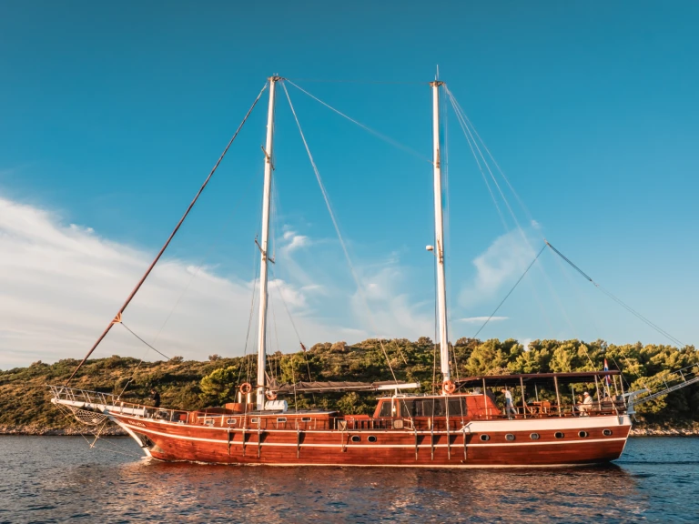 Bootverhuur Split goedkoop Gulet Croatia