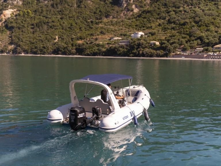 Huur een Horizon 580 in Aríllas