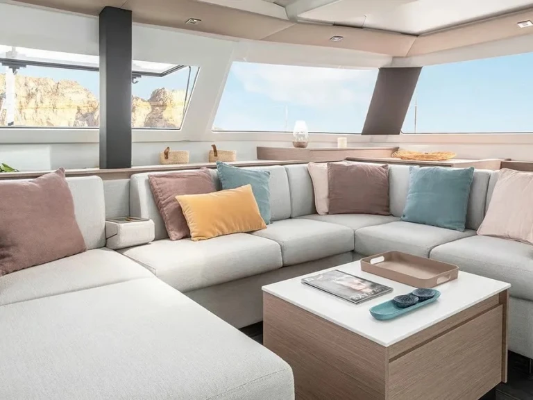 Catamaran te huur in Cogolin voor de beste prijs