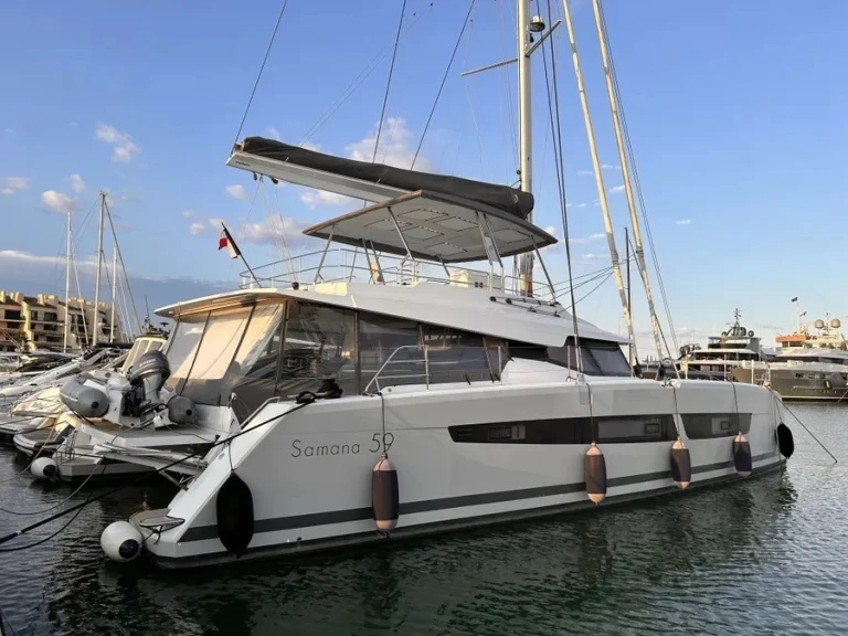 Bootverhuur Fountaine Pajot Samana 59 in Cogolin via SamBoat