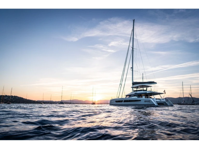 Verhuur Catamaran Fountaine Pajot met vaarbewijs