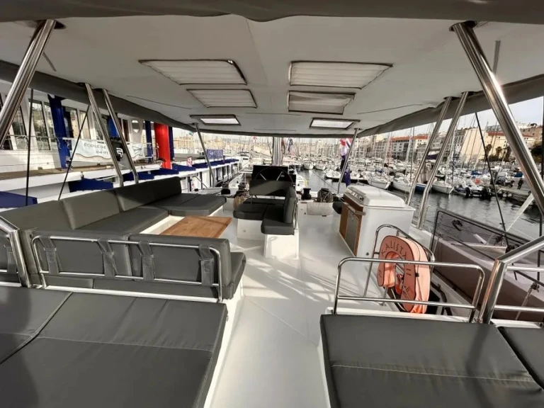 Fountaine Pajot Samana 59 te huur van particulier of professional in Cogolin