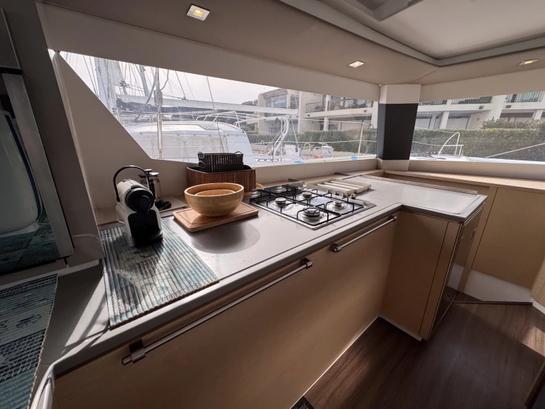 Bootverhuur Fountaine Pajot Saba 50 in Cogolin via SamBoat