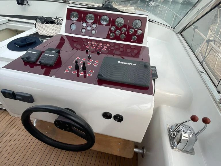 Arno Leopard Leopard 23 Sport te huur van particulier of professional in Positano