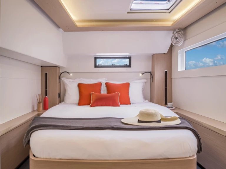 Verhuur Catamaran Lagoon met vaarbewijs