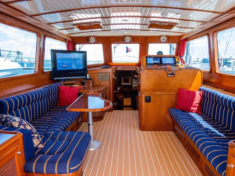 Bootverhuur Newport goedkoop GEM 64