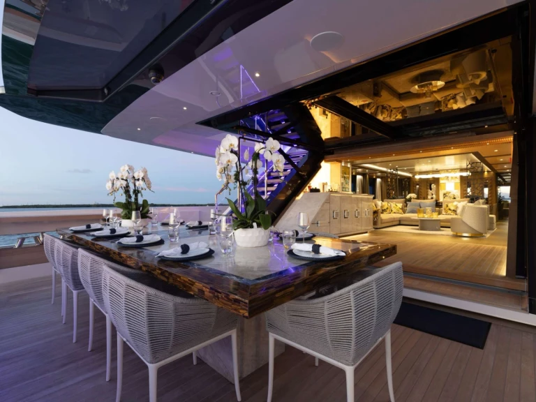 Ferretti Never Blue te huur van particulier of professional in Miami