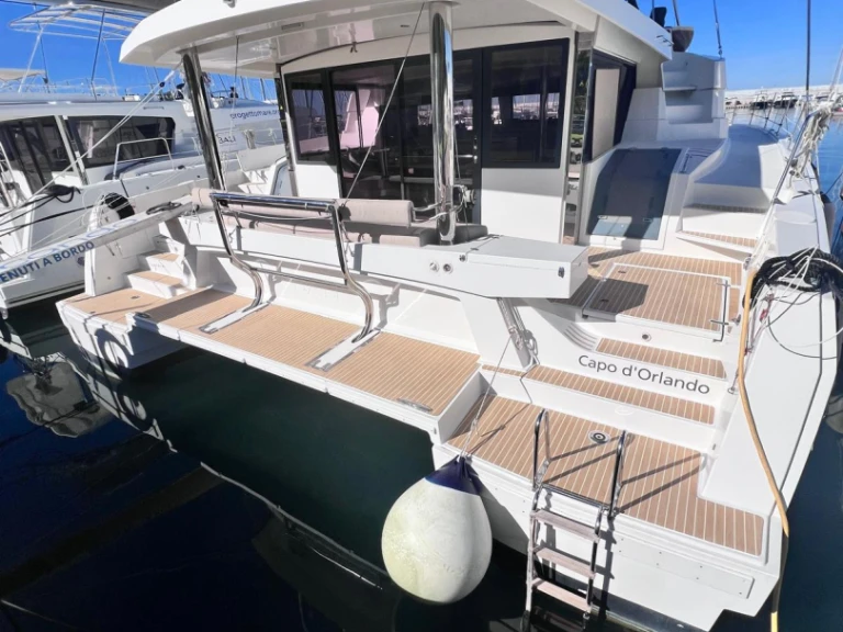 Catamaran te huur in Sandy Ground voor de beste prijs